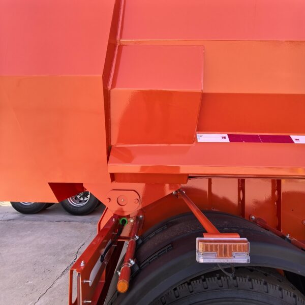 3-axis U-shaped rear dump semi-trailer - Image 11