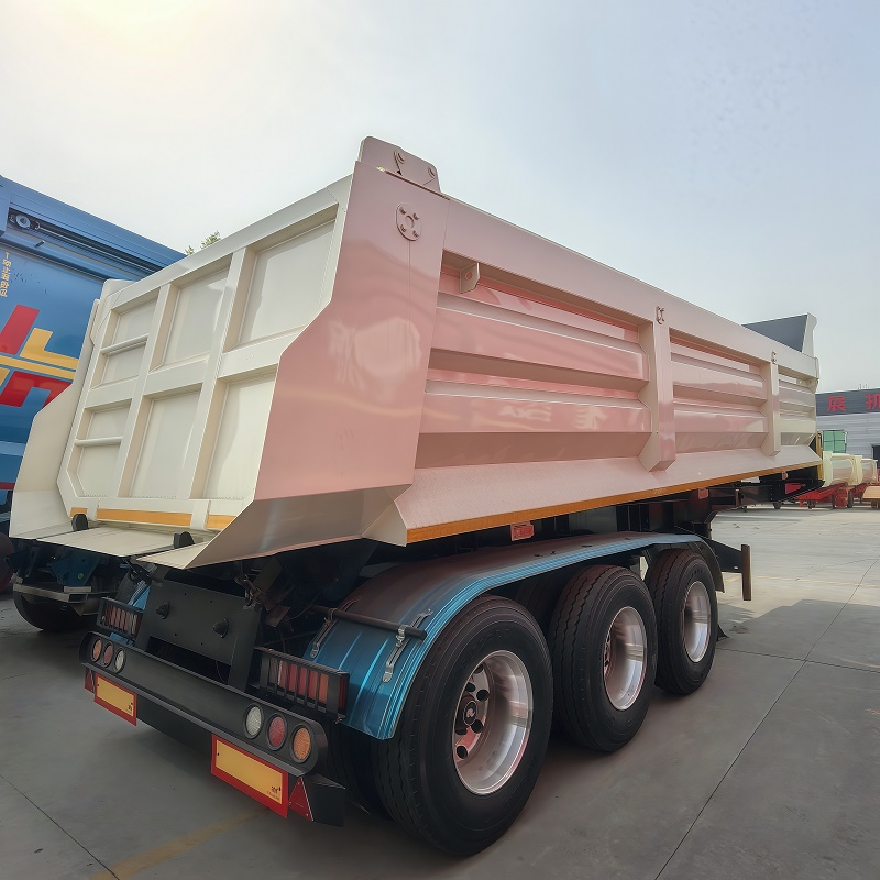 3-axle rear unloading semi-trailer - Image 3