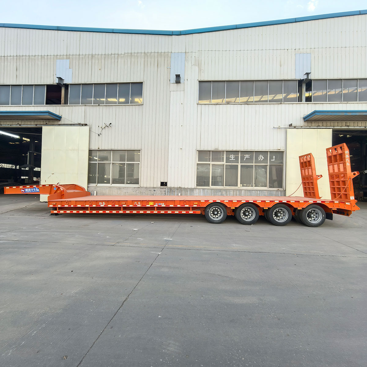 Low bed semi-trailer - Image 5